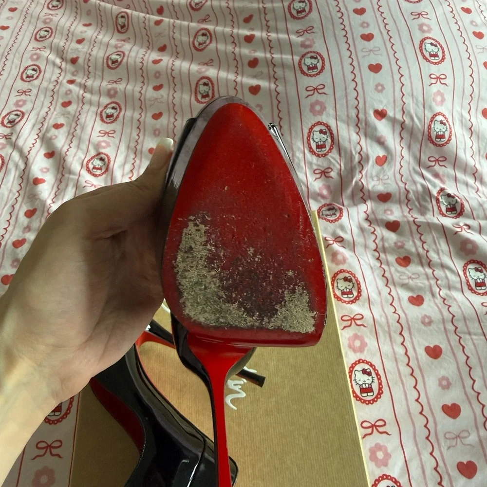 Louboutin extremely rare chick up alta size 39, US 9